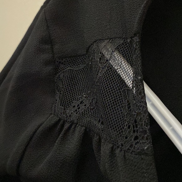 Le chatteau long sleeve - Picture 3 of 3